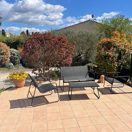 Studio Charmant Avec Terrasse Lançon-Provence Esterno foto