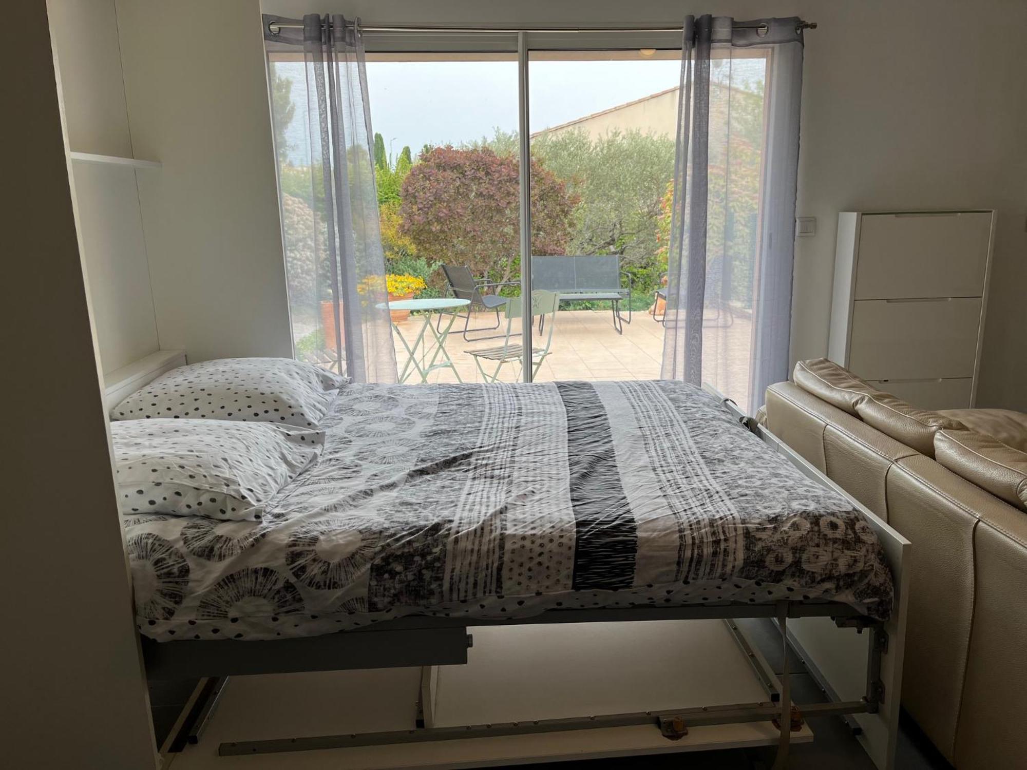 Studio Charmant Avec Terrasse Lançon-Provence Esterno foto